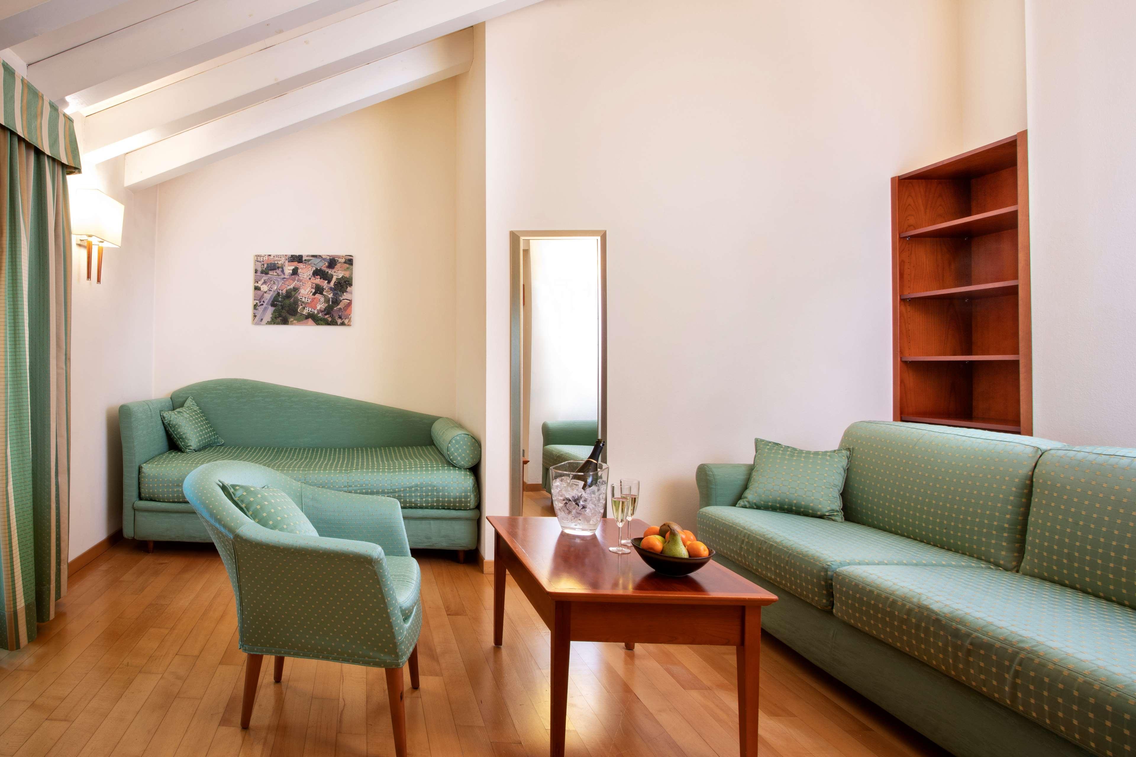 Best Western Titian Inn Hotel Treviso Silea Esterno foto