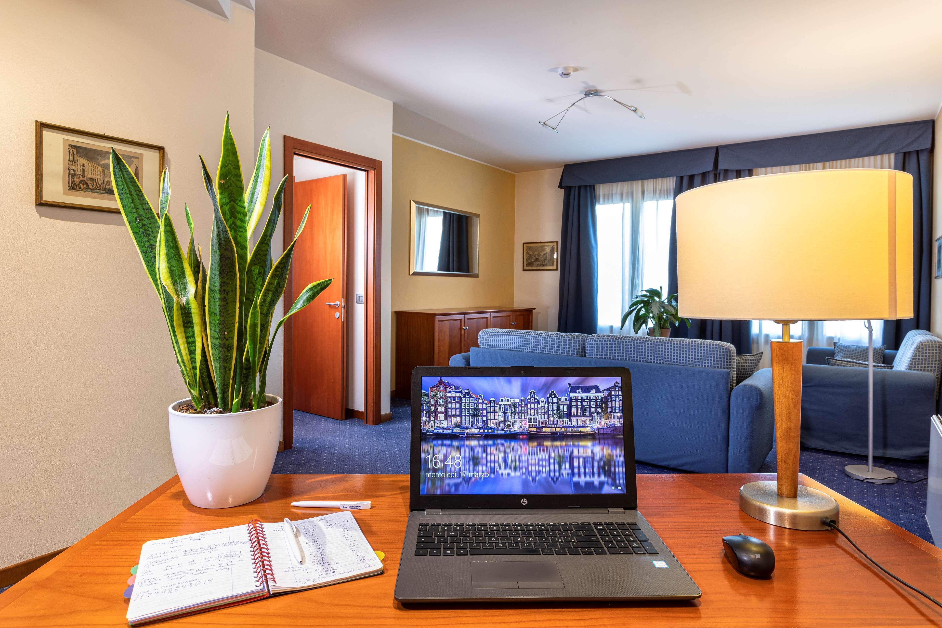 Best Western Titian Inn Hotel Treviso Silea Esterno foto