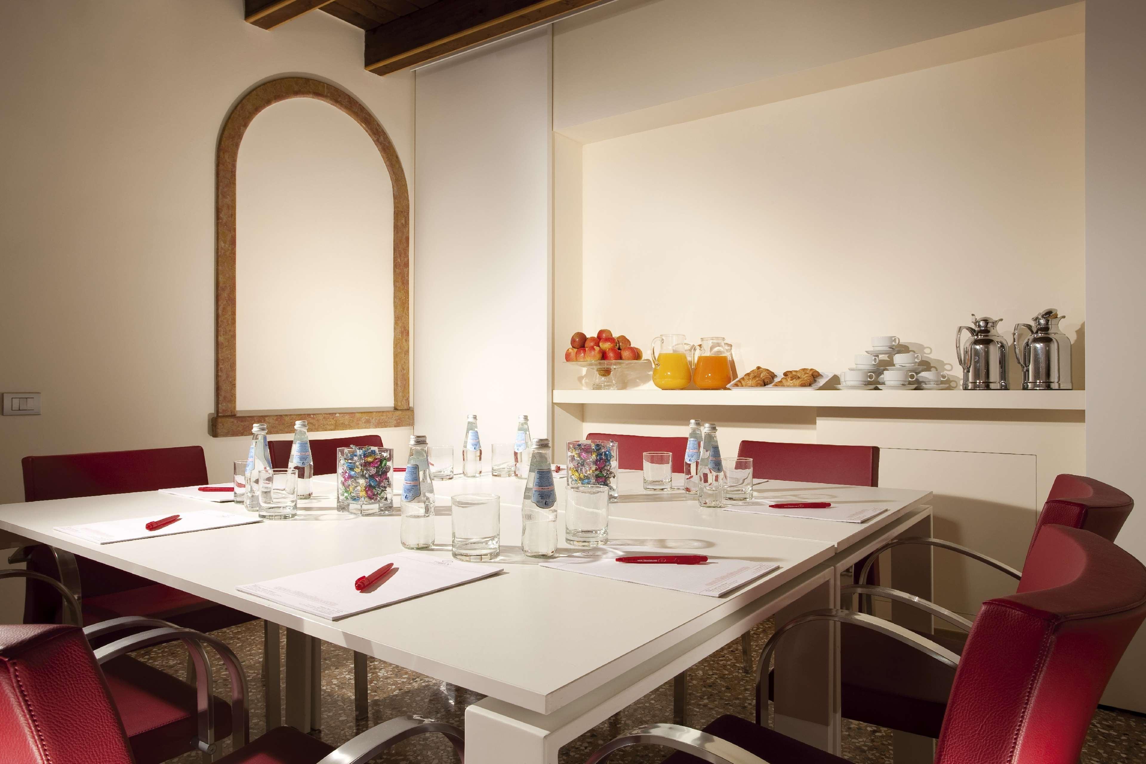 Best Western Titian Inn Hotel Treviso Silea Esterno foto