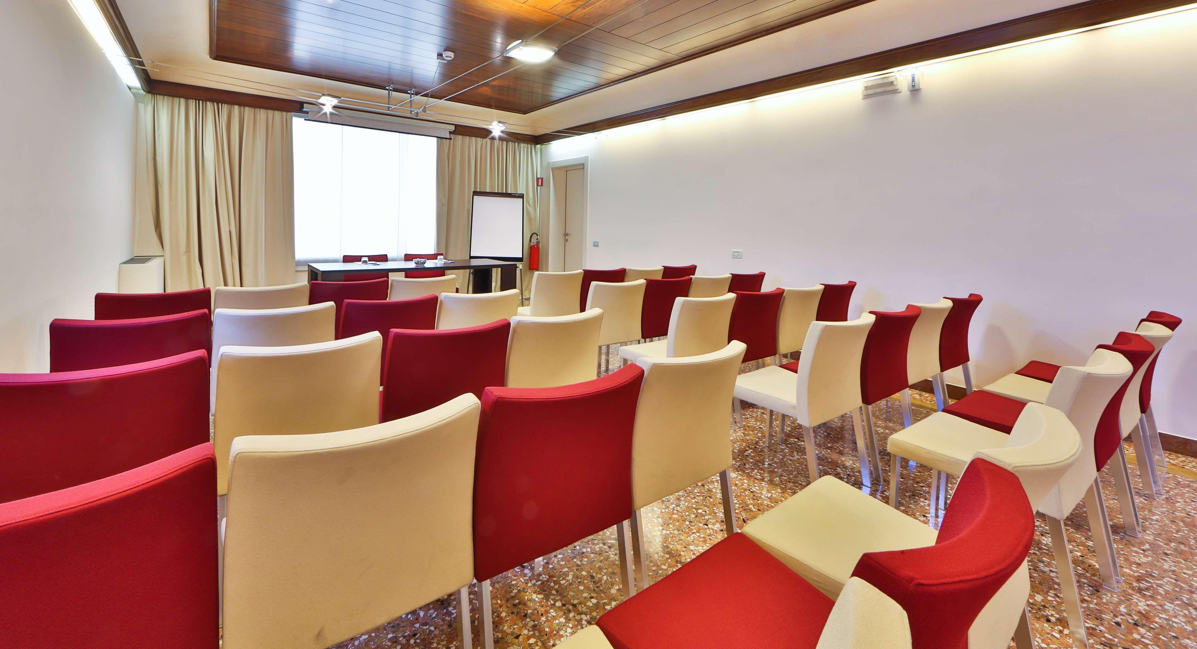 Best Western Titian Inn Hotel Treviso Silea Esterno foto